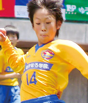 武田 英寿選手のアカデミー時代の写真を紹介しています