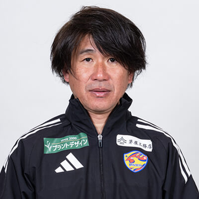 コーチ 今野 章の写真を紹介